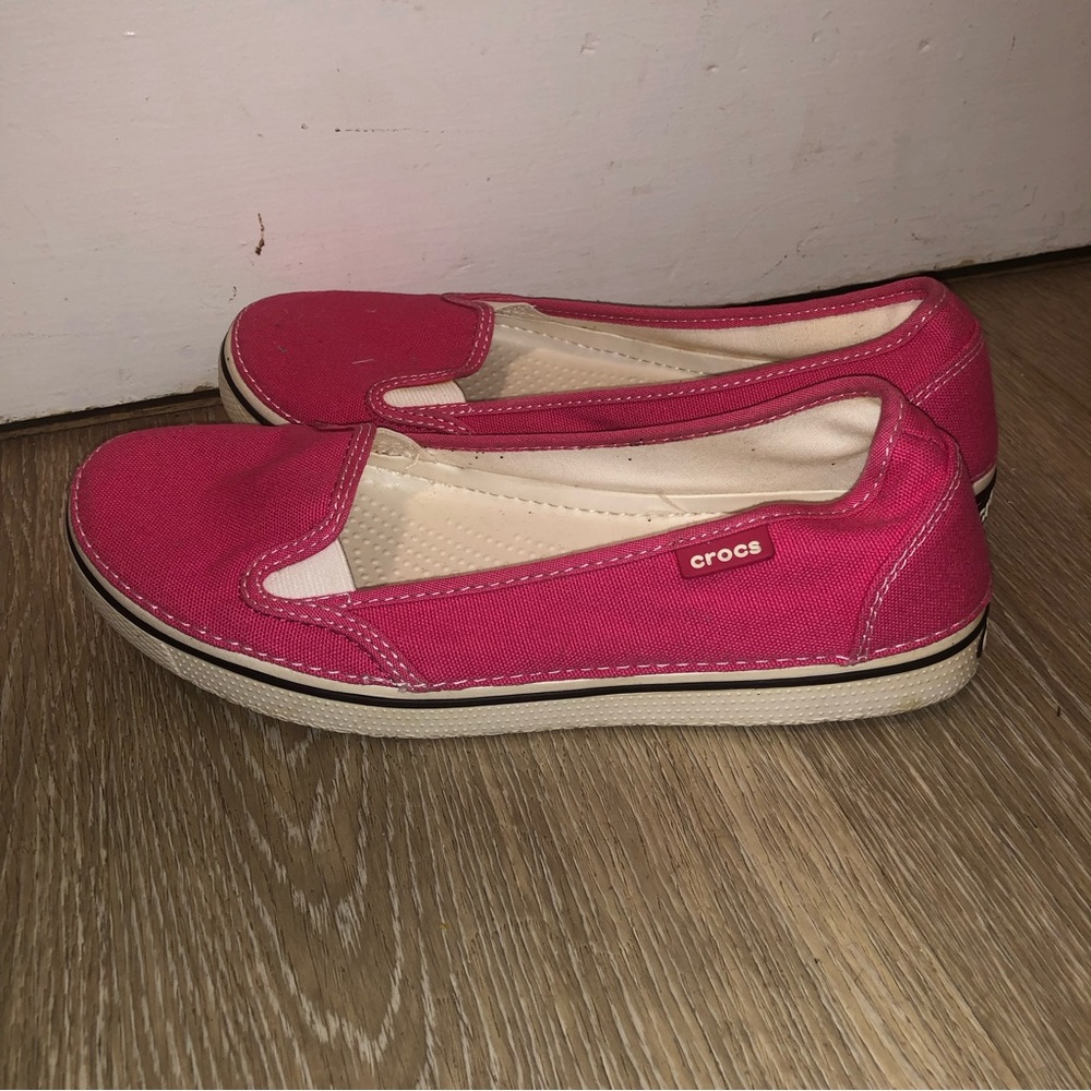 Crocs ladies slip on shoes size 9